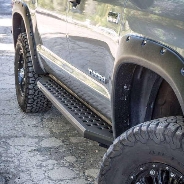 Go Rhino 14-17 SILVERADO 1500/15-17 SILVERADO/SIERRA 2500/3500 RB20 RUNNING BOARDS 69405880PC - main